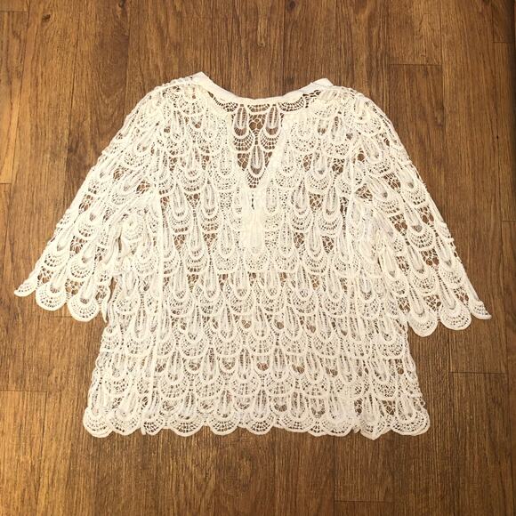 Other - NWOT White Bohemian Crochet Quarter Sleeve Coverup Size Large